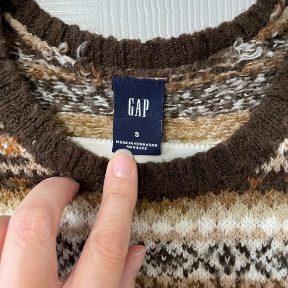 GAP Patterned Sweater - Picture 2 of 4